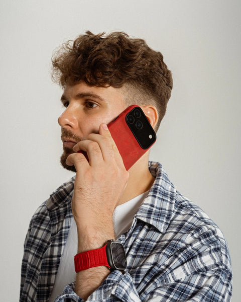 RustBend Leather iPhone 17 Case
