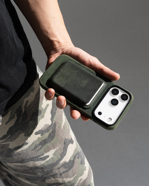 RustBend Leather iPhone 17 Case