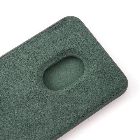 Strong MagSafe Adhesion