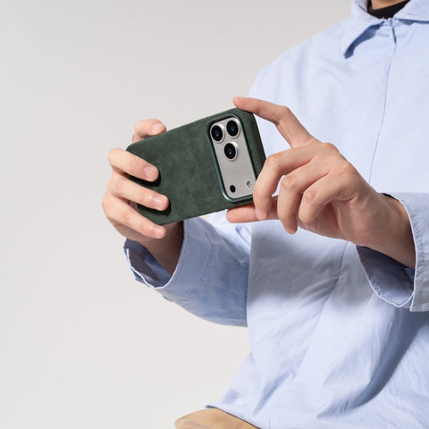 Alcantara iPhone 18 Full-Wrap Case