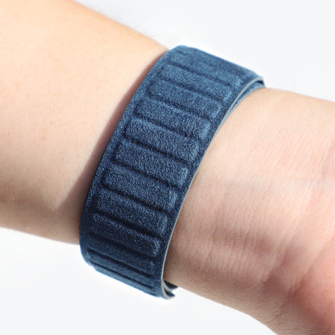 Alcantara Apple Watch Magnetic Bands Version 2 (Navy Blue)